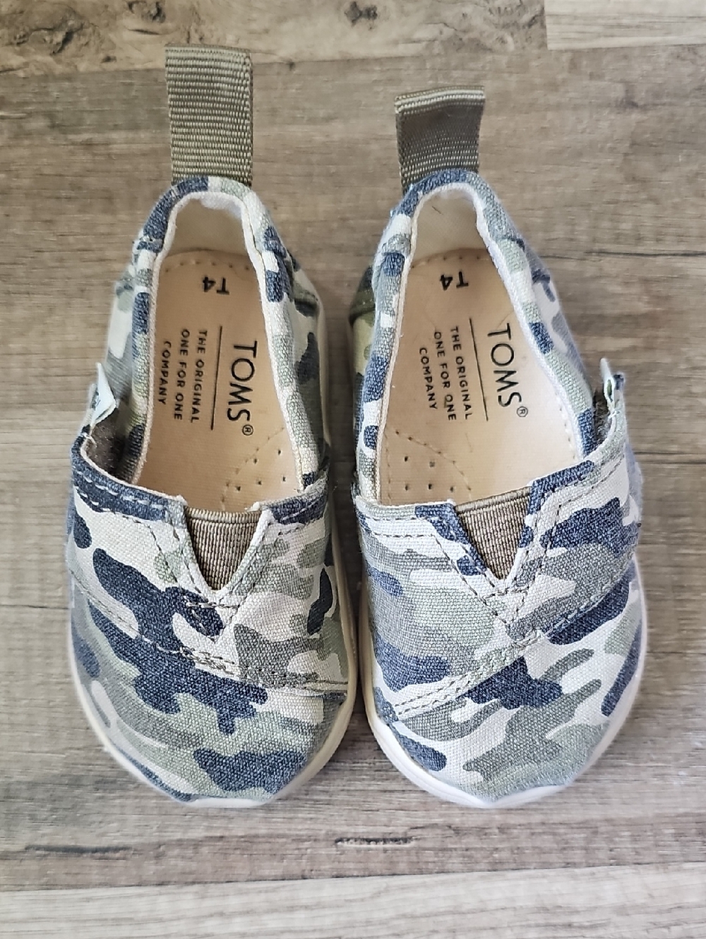 Toms Camo Alpargata Slip On Size 4T